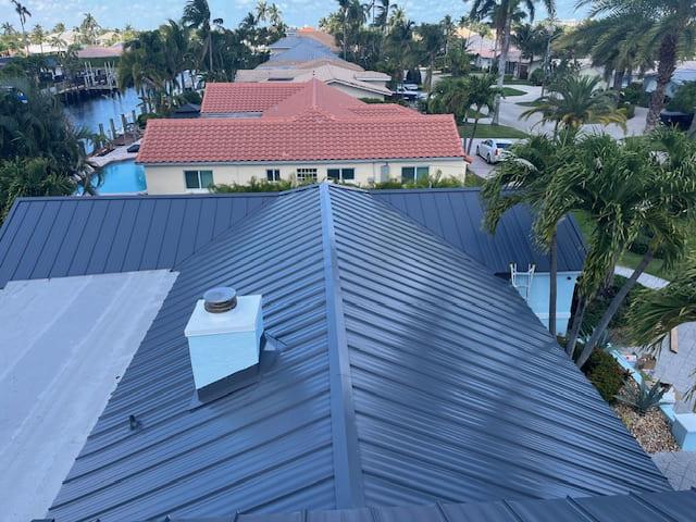 Residential roofing project