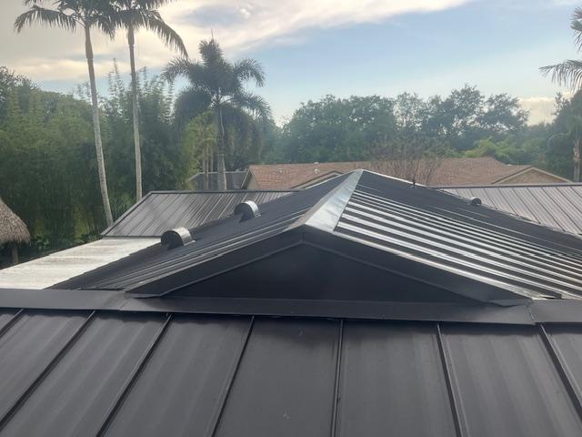 Residential roofing project