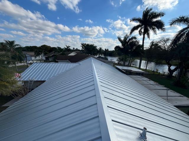 Residential roofing project